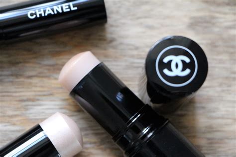 chanel glow stick baume transparent